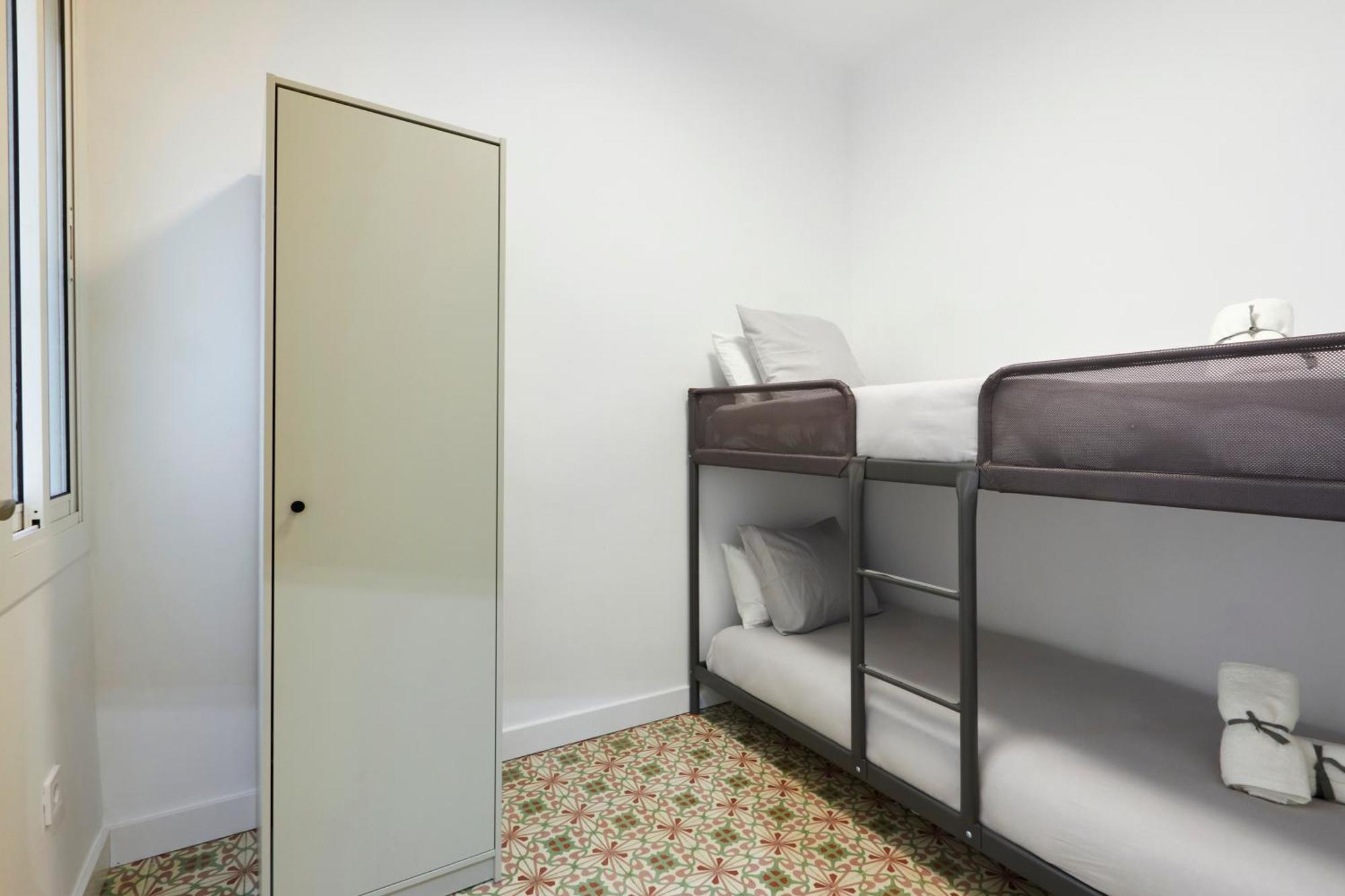 Comfortable Apartment Next To Apolo Theater Барселона Экстерьер фото